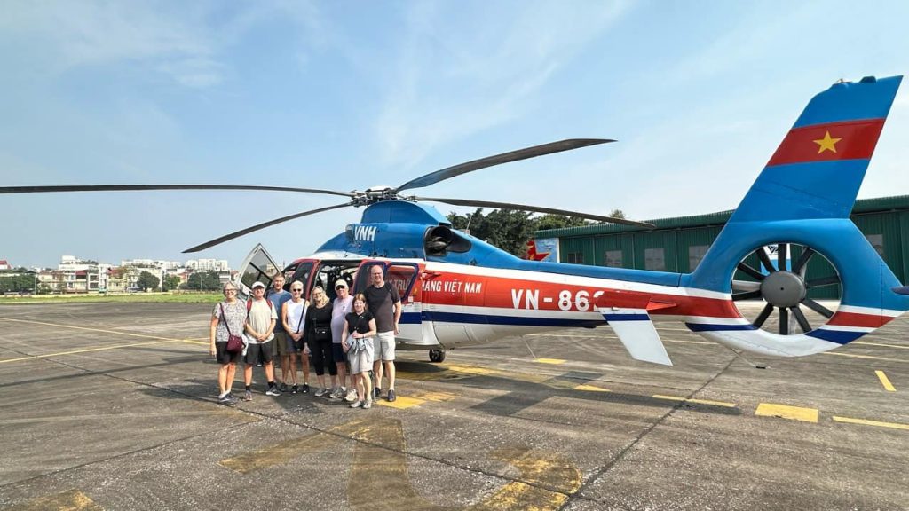 Day tour to Halong Bay by helicopter and yacht